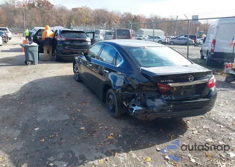 2017 Nissan Altima 2.5 Sr из США, поврежденный, VIN 1N4AL3AP5HC145706